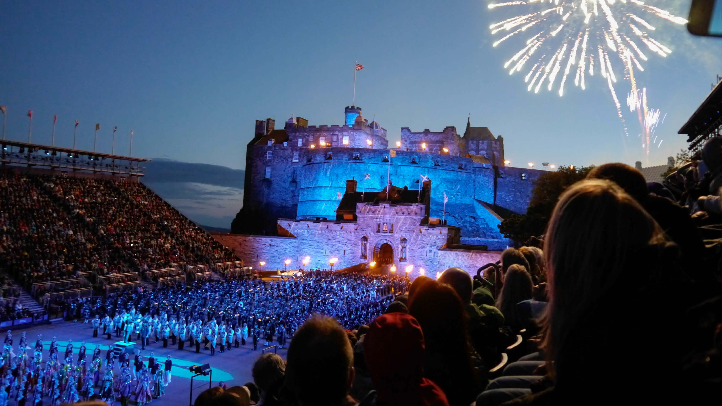 Torsdag 6. august  Heimreise eller Military Tattoo i Edinburgh Castle